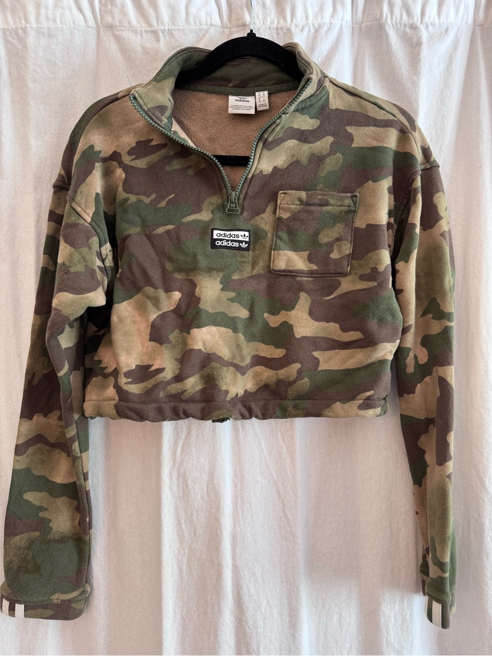 adidas Green Camo Fleece Quarter-Zip cropped Pullover - small